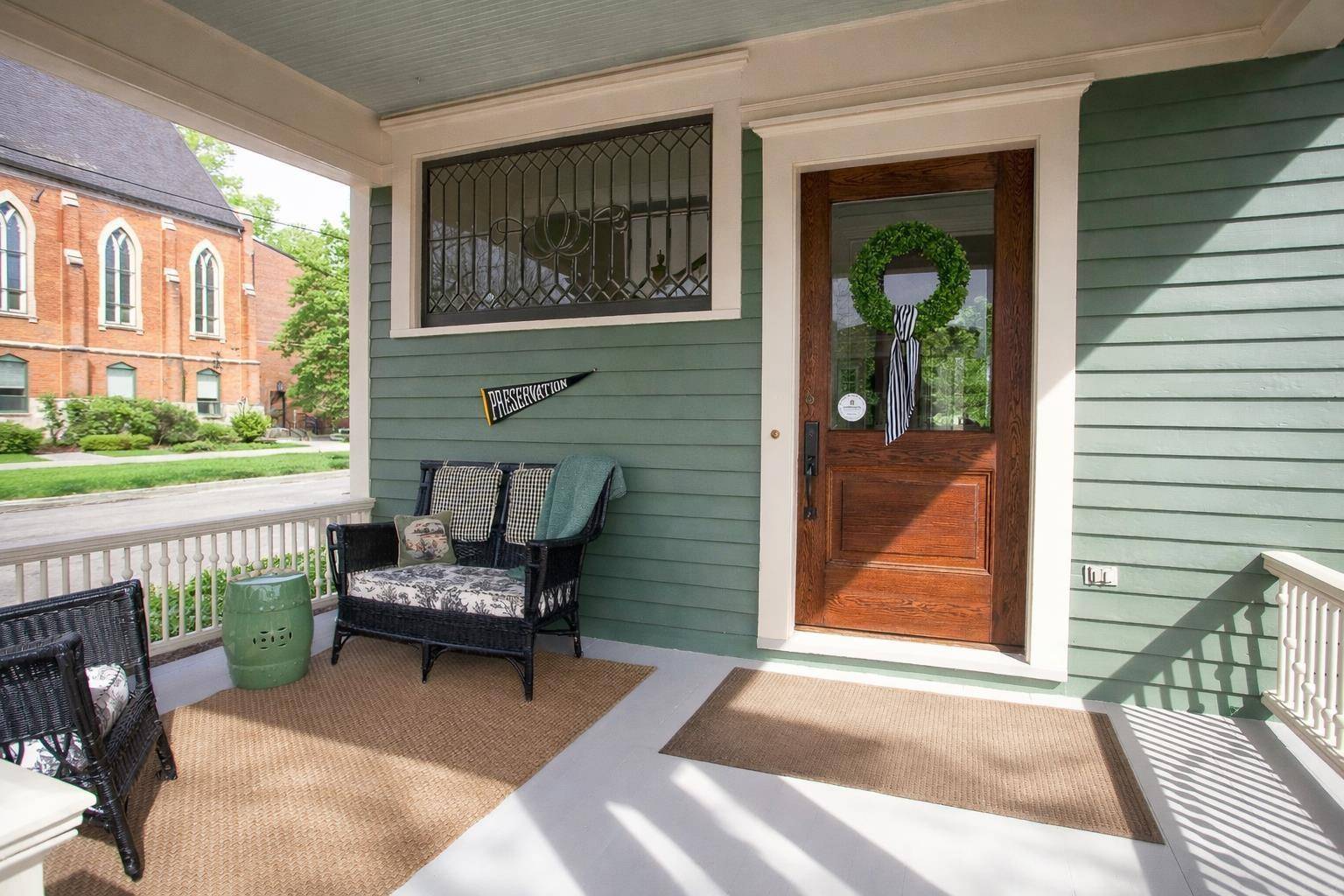 512 W Broadway ST, Decorah, IA 52101