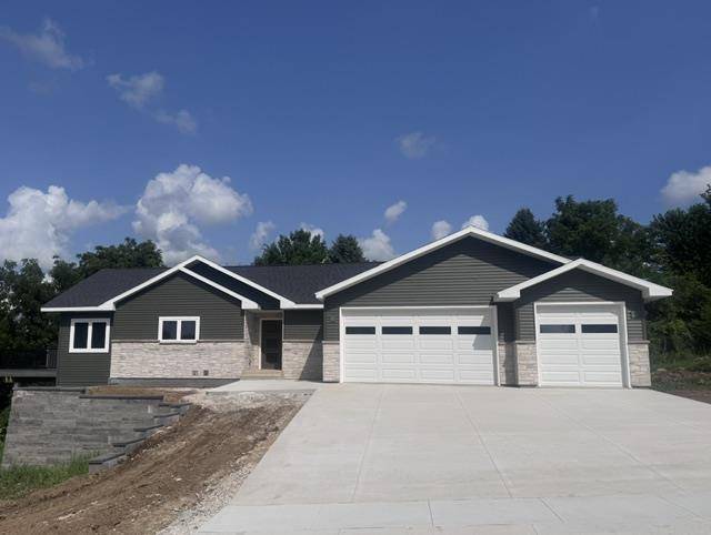 1698 Lettermore RD, Decorah, IA 52101
