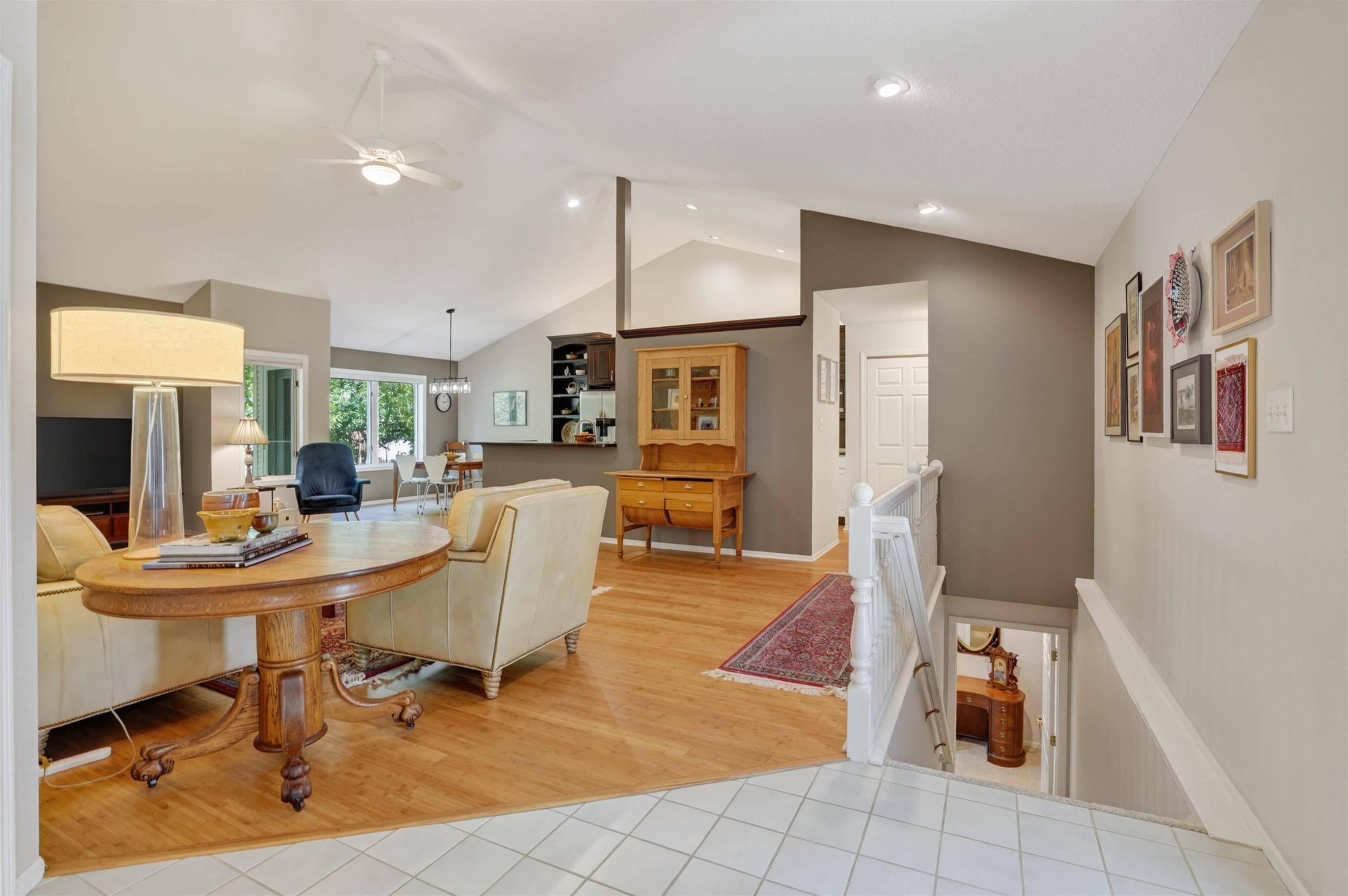 1006 NW 7th AVE, Waverly, IA 50677