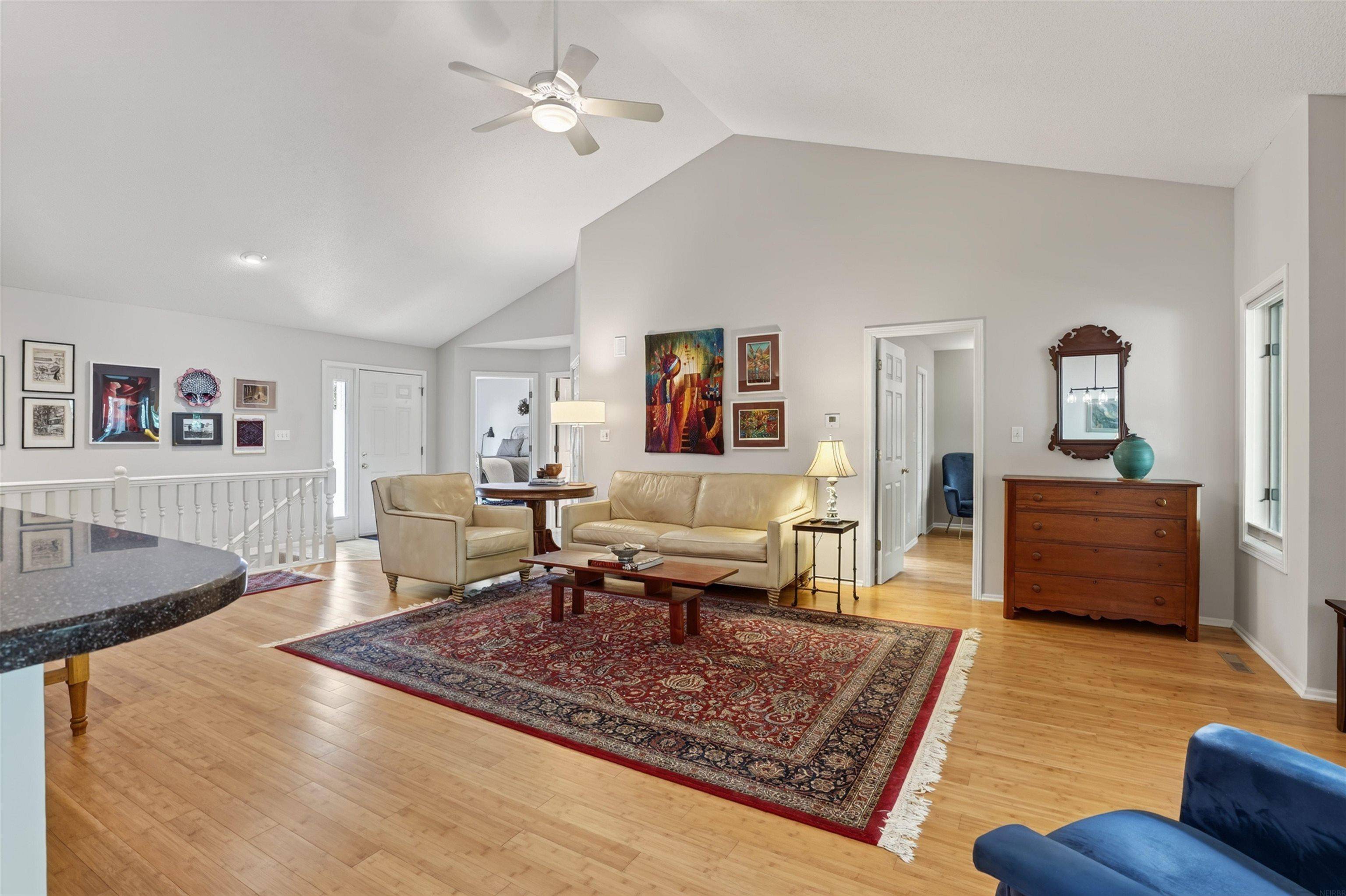 1006 NW 7th AVE, Waverly, IA 50677