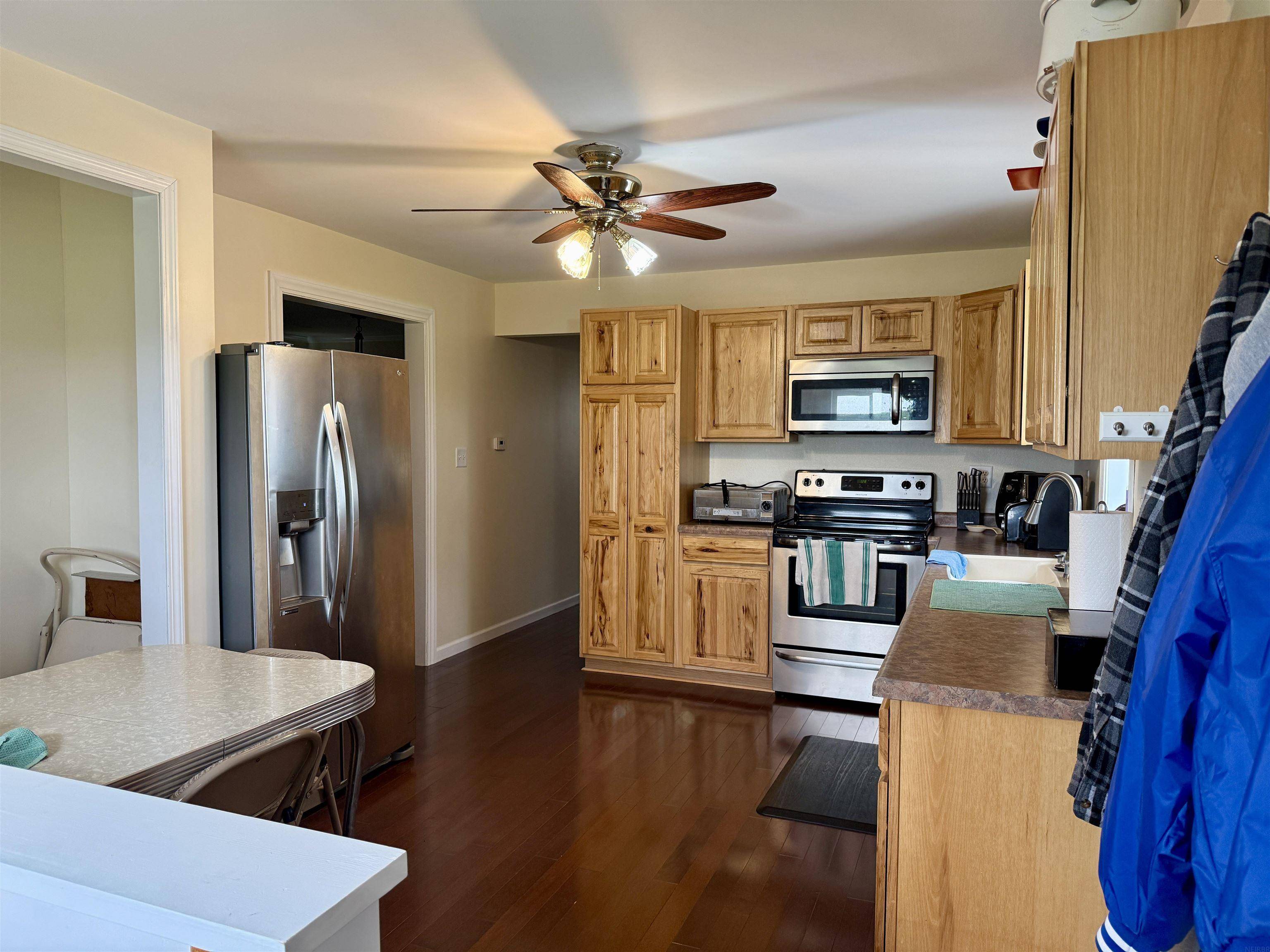 610 Maple ST, Reinbeck, IA 50669