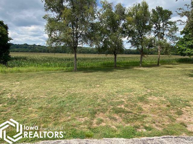 N Hillview Vil, Fort Madison, IA 52627