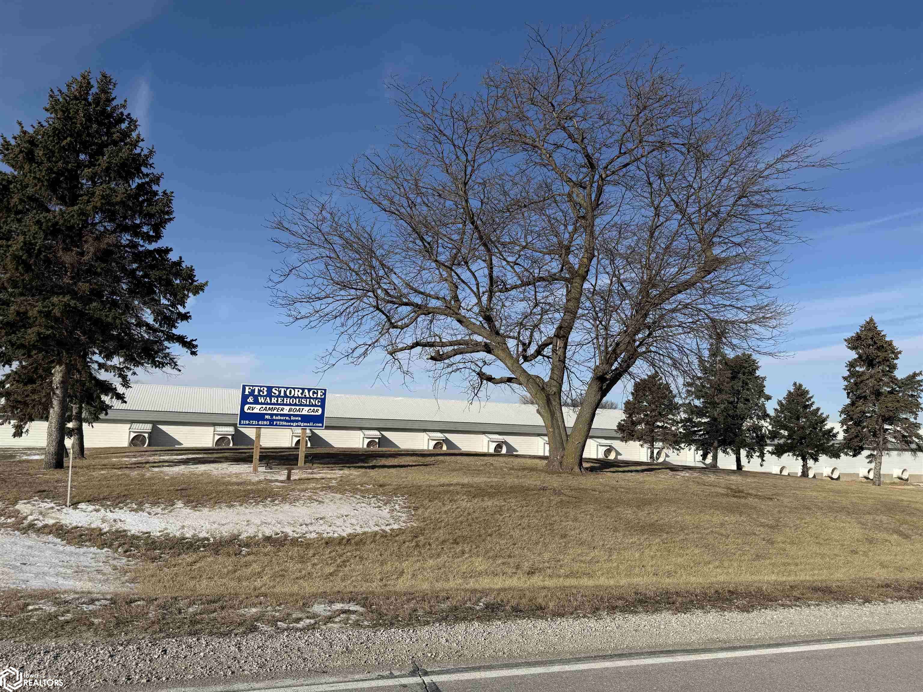 5141 22nd Ave RD, Mount Auburn, IA 52313