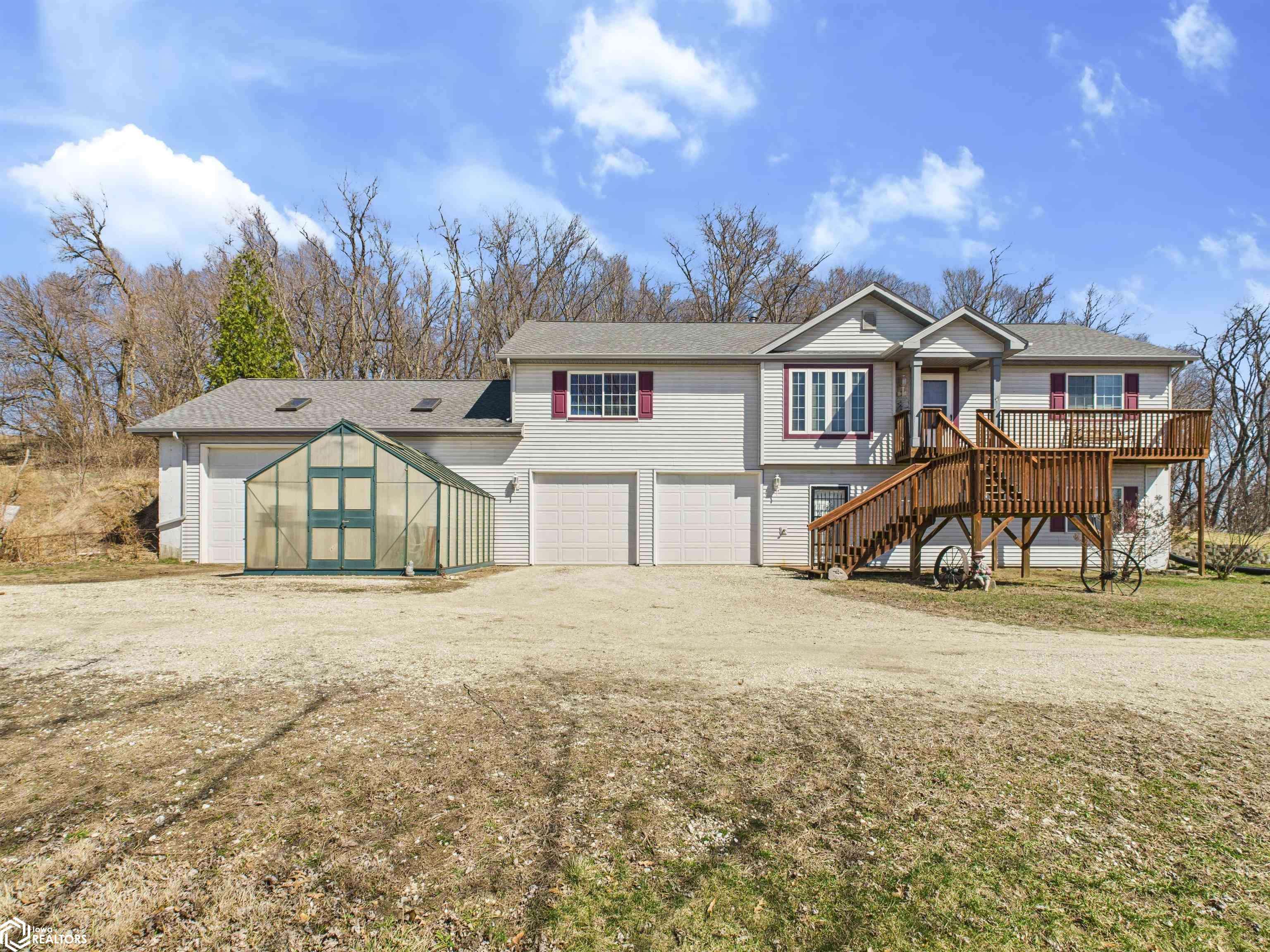 3556 Highway 99, Wapello, IA 52653