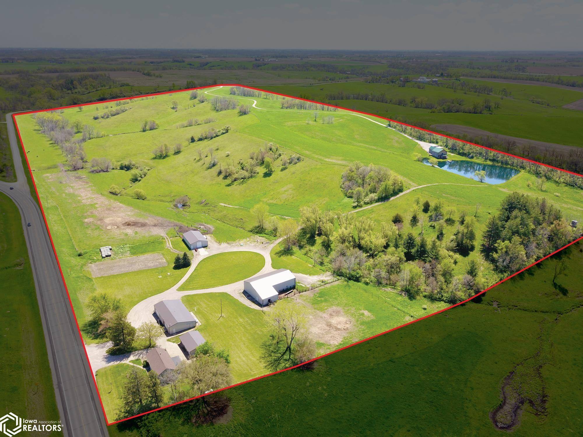1109 E 132nd ST, Grinnell, IA 50112