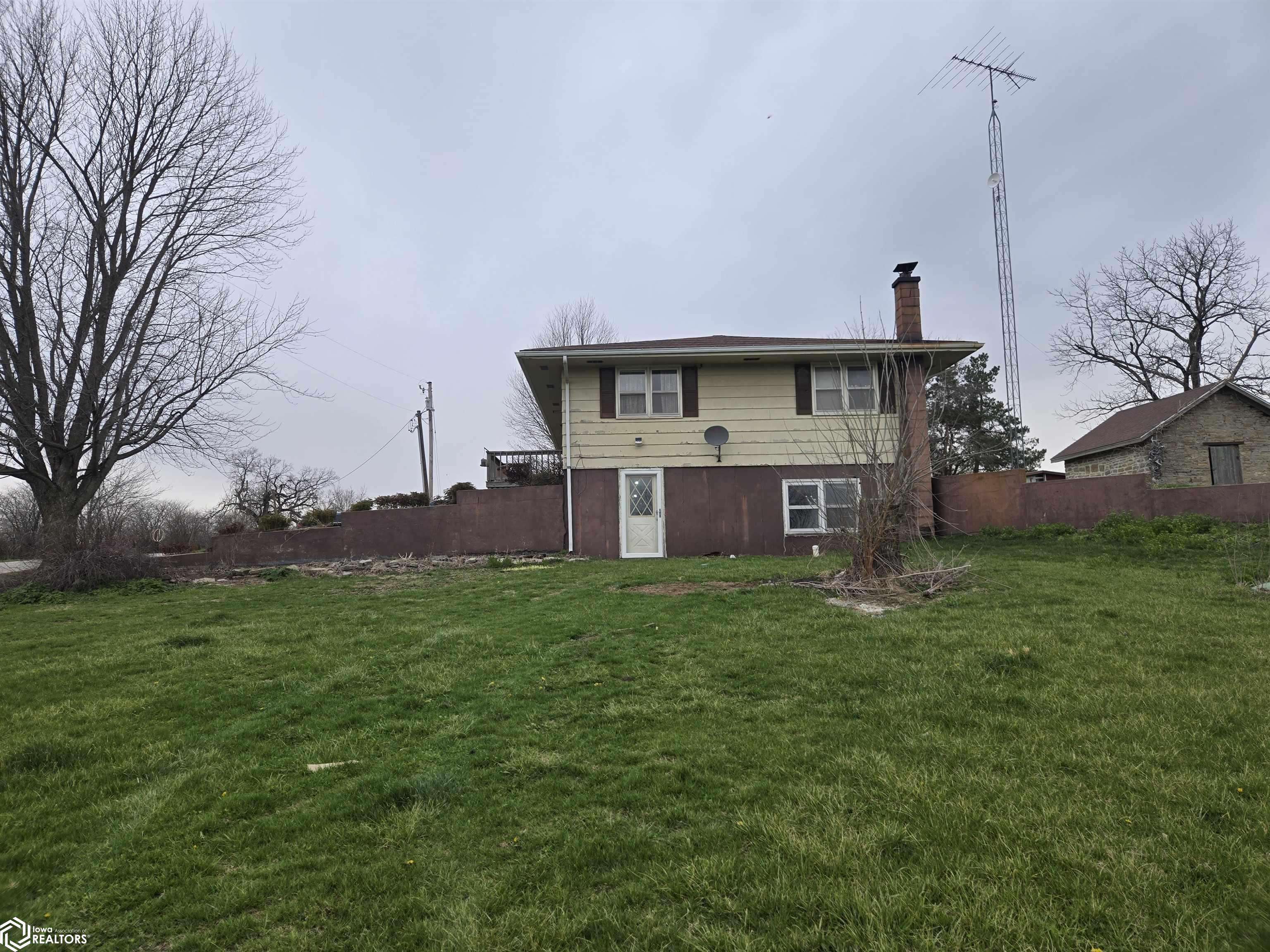 20073 200Th AVE, Centerville, IA 52544