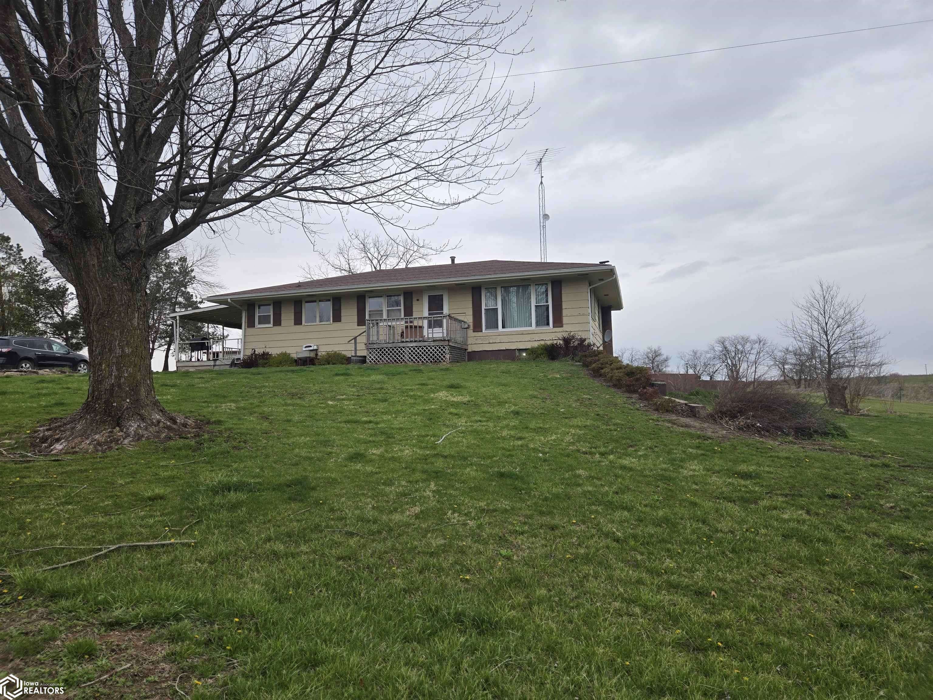 20073 200Th AVE, Centerville, IA 52544