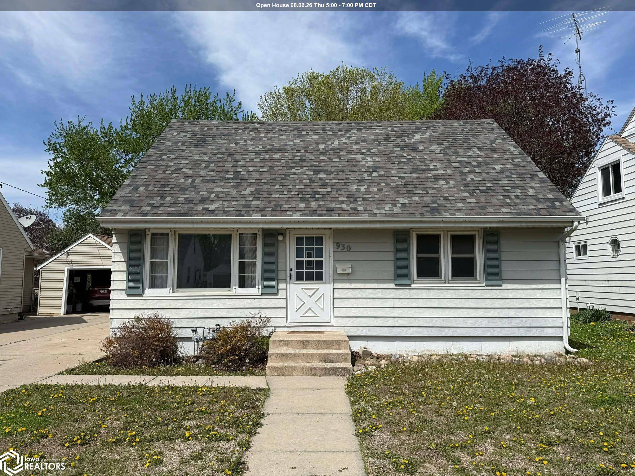 930 16th St., Mason City, IA 50401