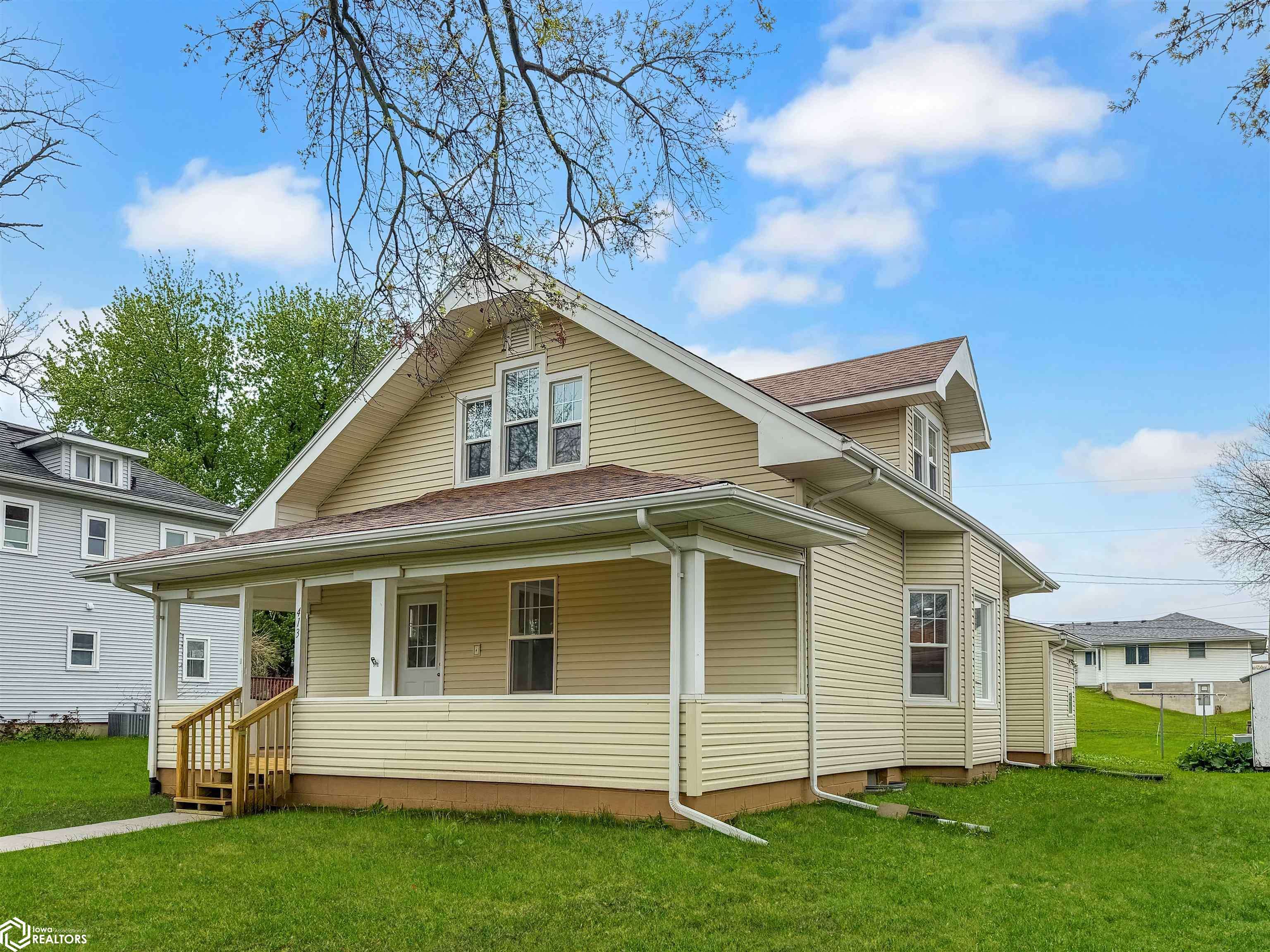 413 4th ST, Gladbrook, IA 50635