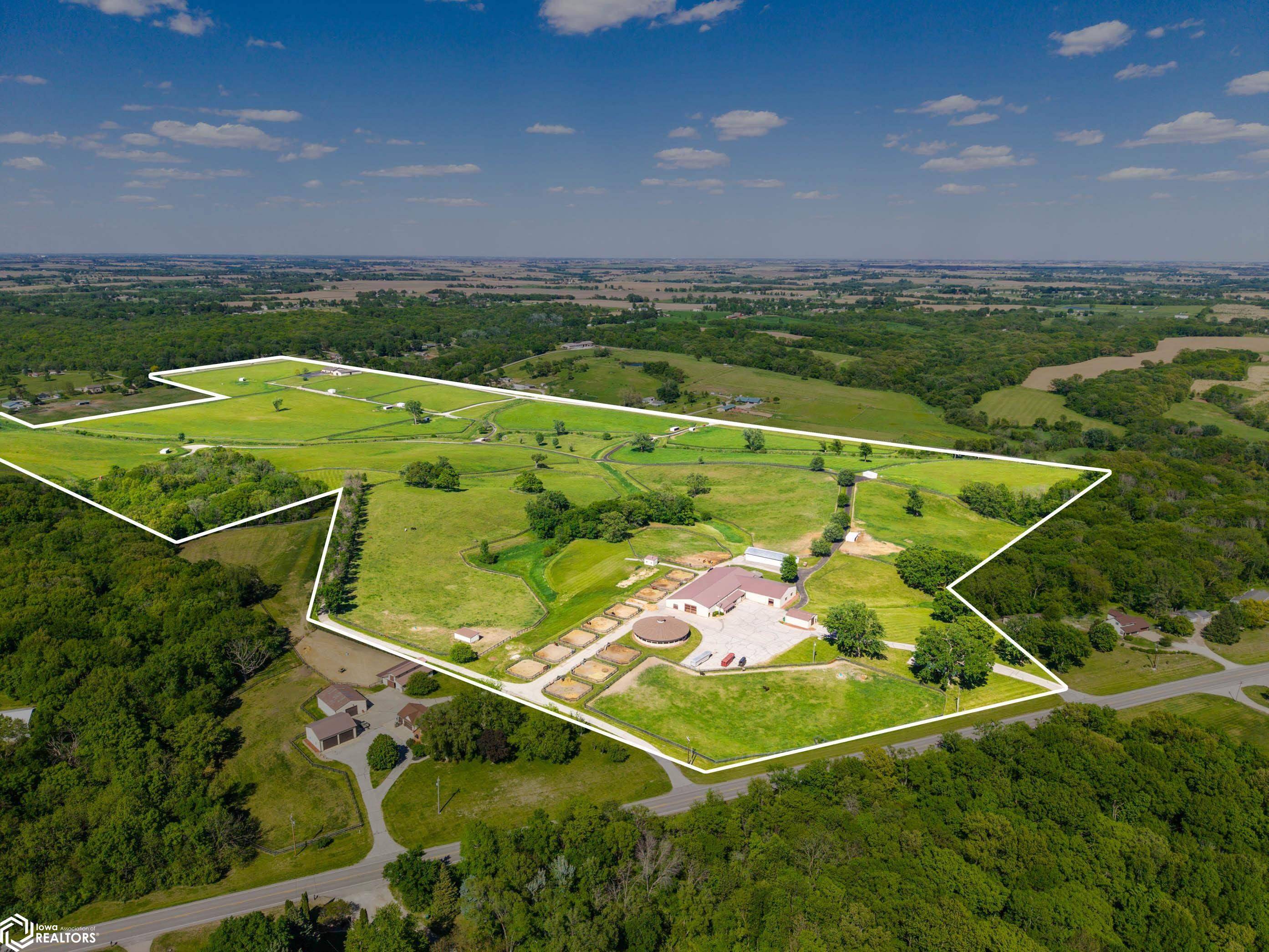 7820 SE Vandalia RD, Runnells, IA 50237