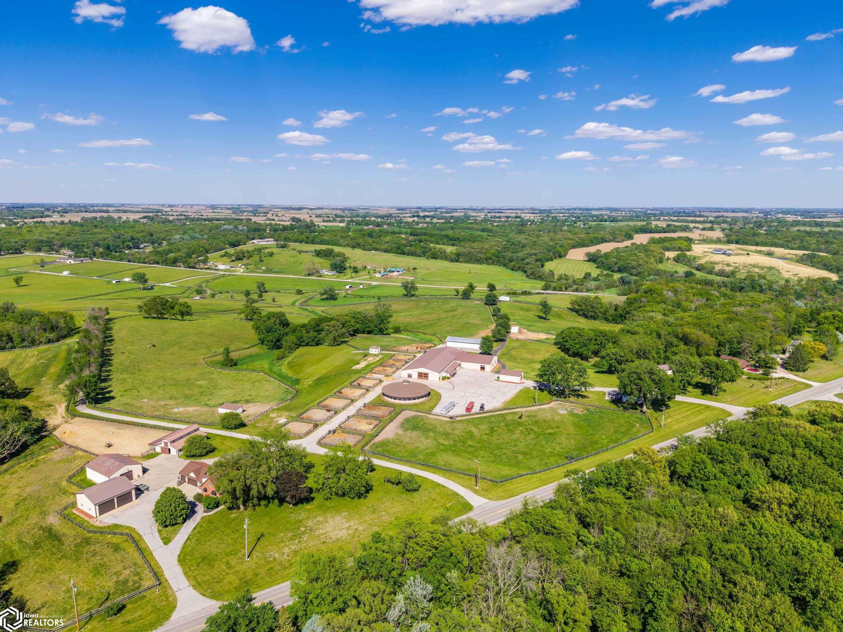 7820 SE Vandalia RD, Runnells, IA 50237