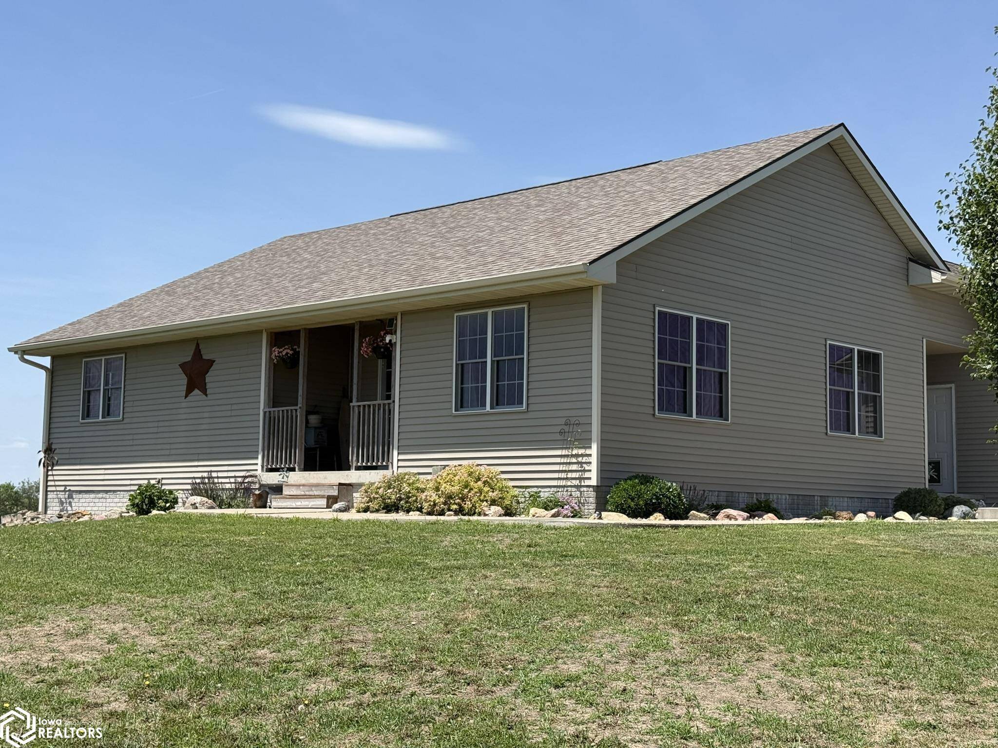 1607 Elk ST, Osceola, IA 50213