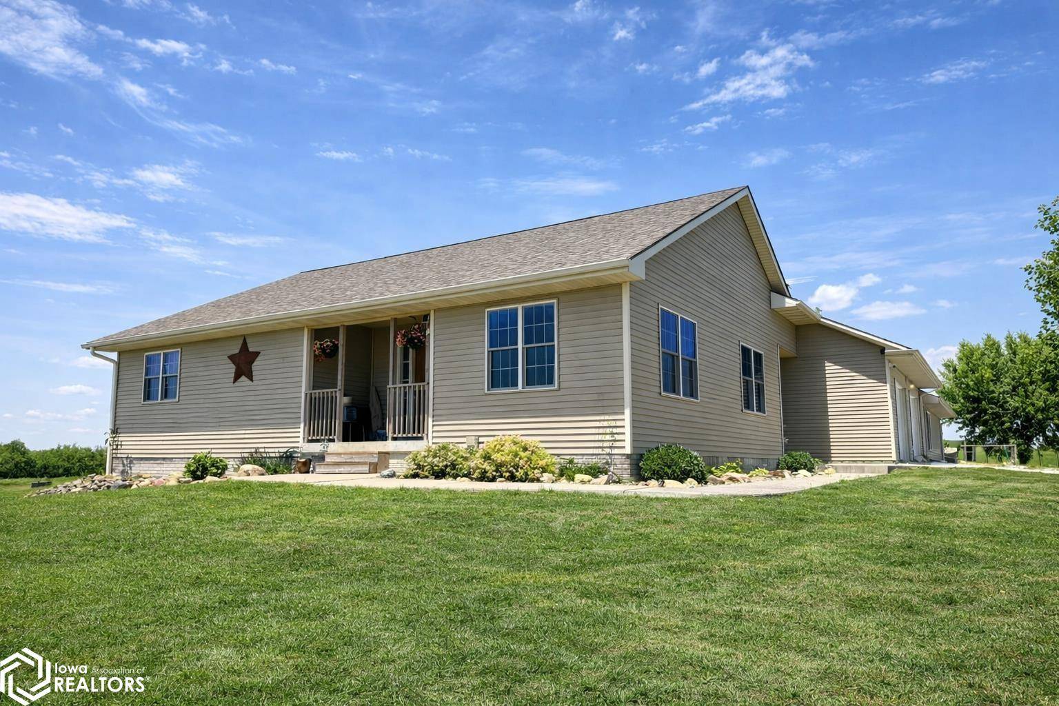 1607 Elk ST, Osceola, IA 50213