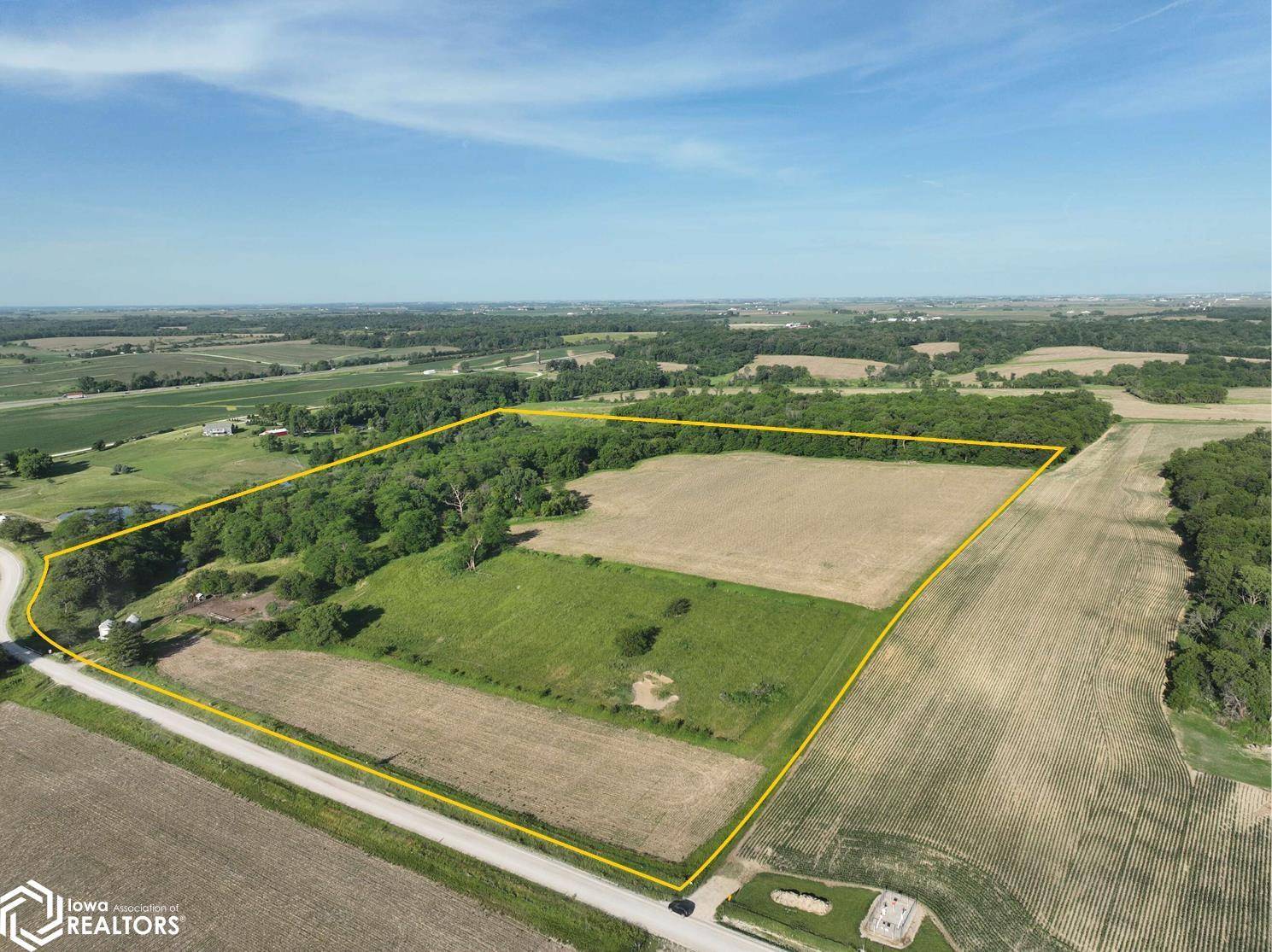 2015 Atalissa Rd., West Branch, IA 52358