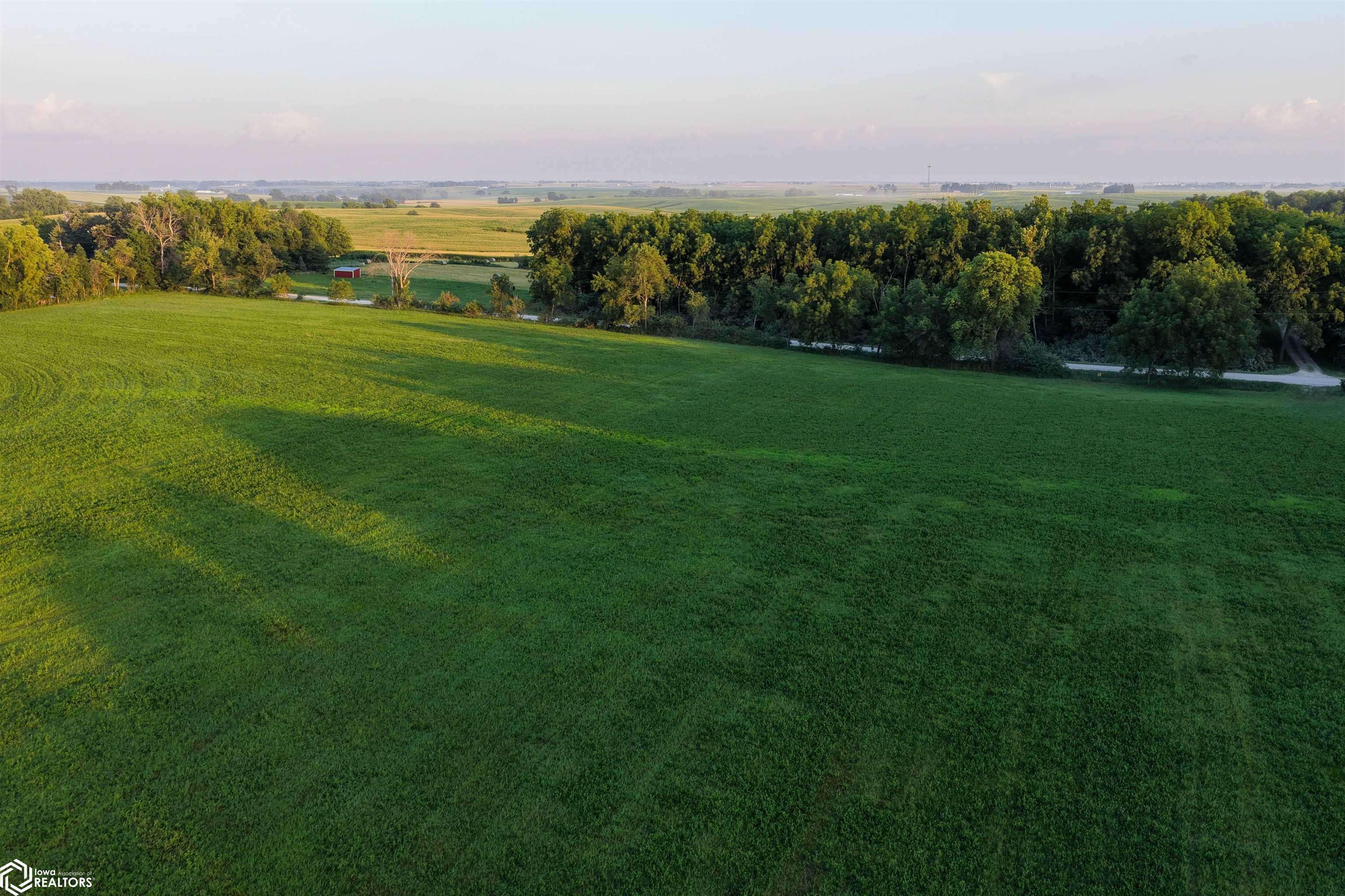 Lower Branch Road SE, West Branch, IA 52358