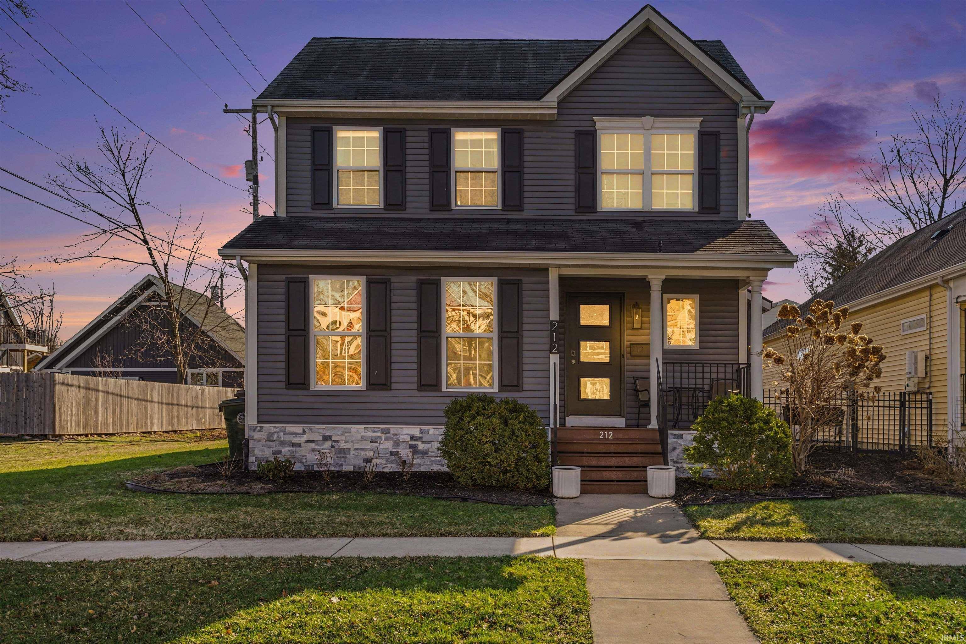212 S Notre Dame AVE, South Bend, IN 46617-3006