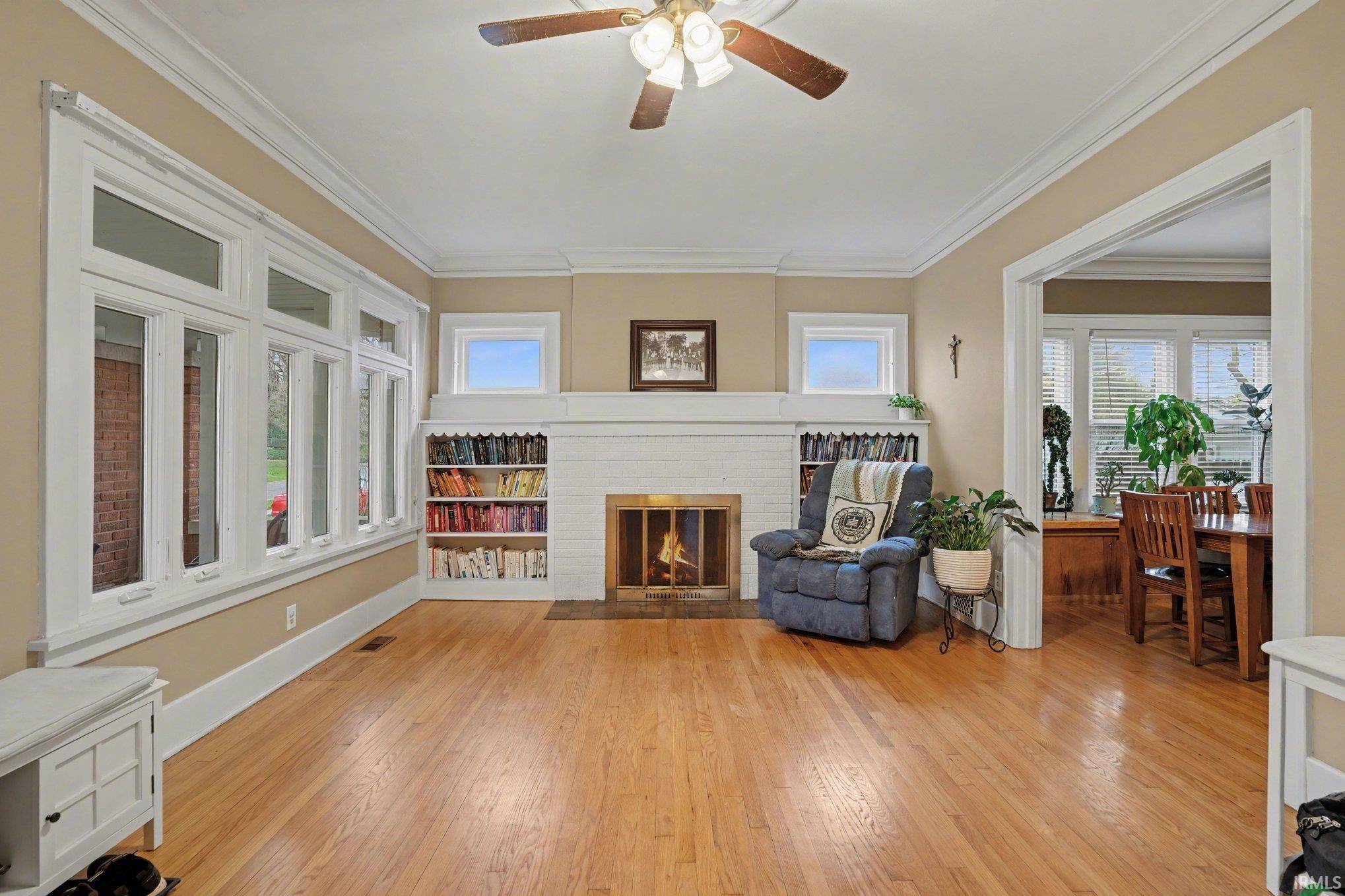 226 Parkovash AVE, South Bend, IN 46617-1147