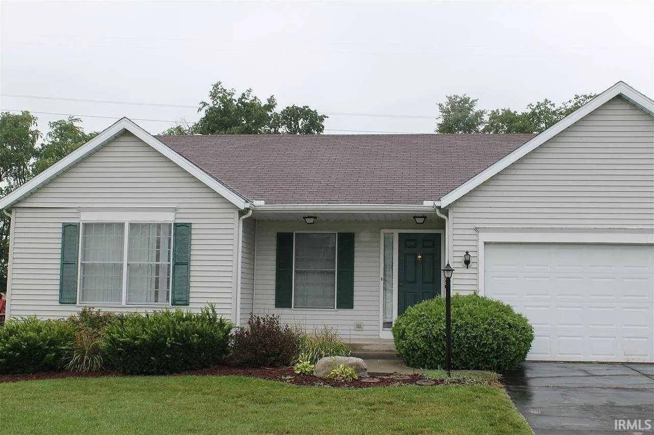 25945 Heatherfield DR, Elkhart, IN 46514-6393