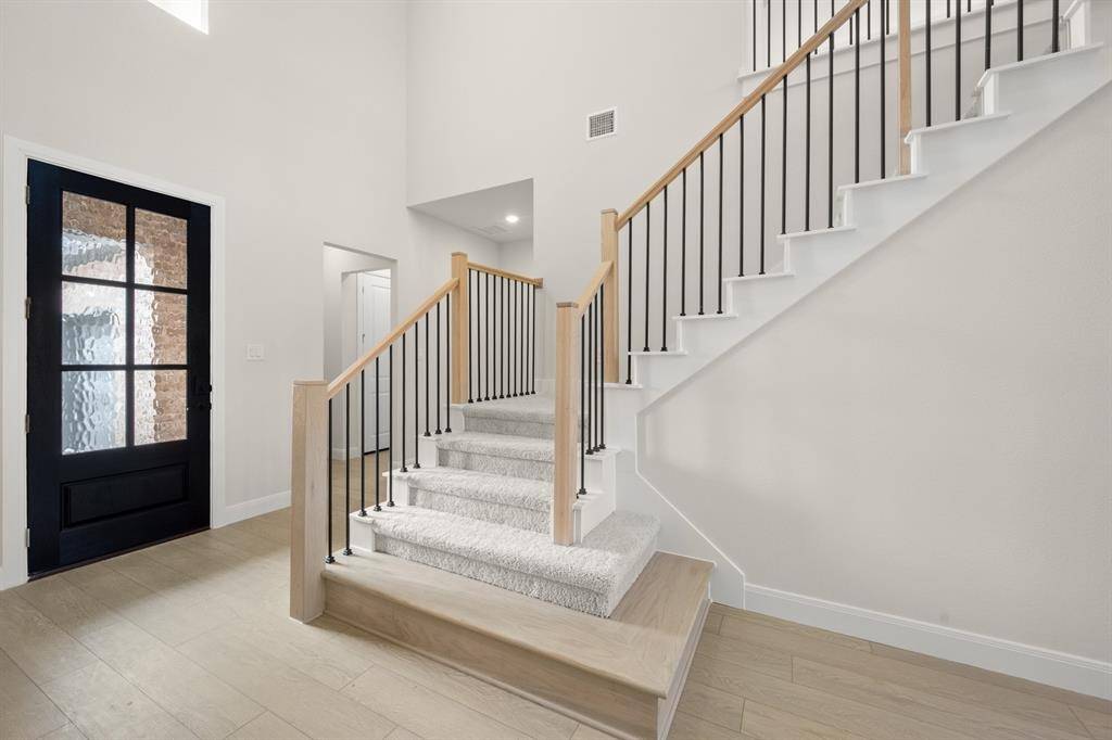 609 Bunchberry Street, Fort Worth, TX 76247
