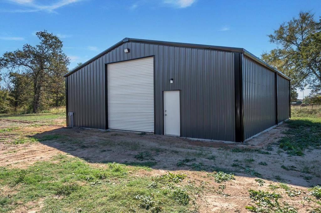 806 County Road 2918, Mineola, TX 75410