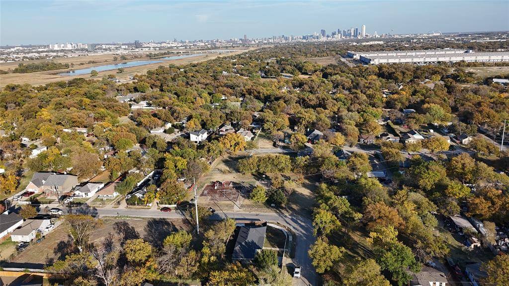 4009 Hammerly Drive, Dallas, TX 75212