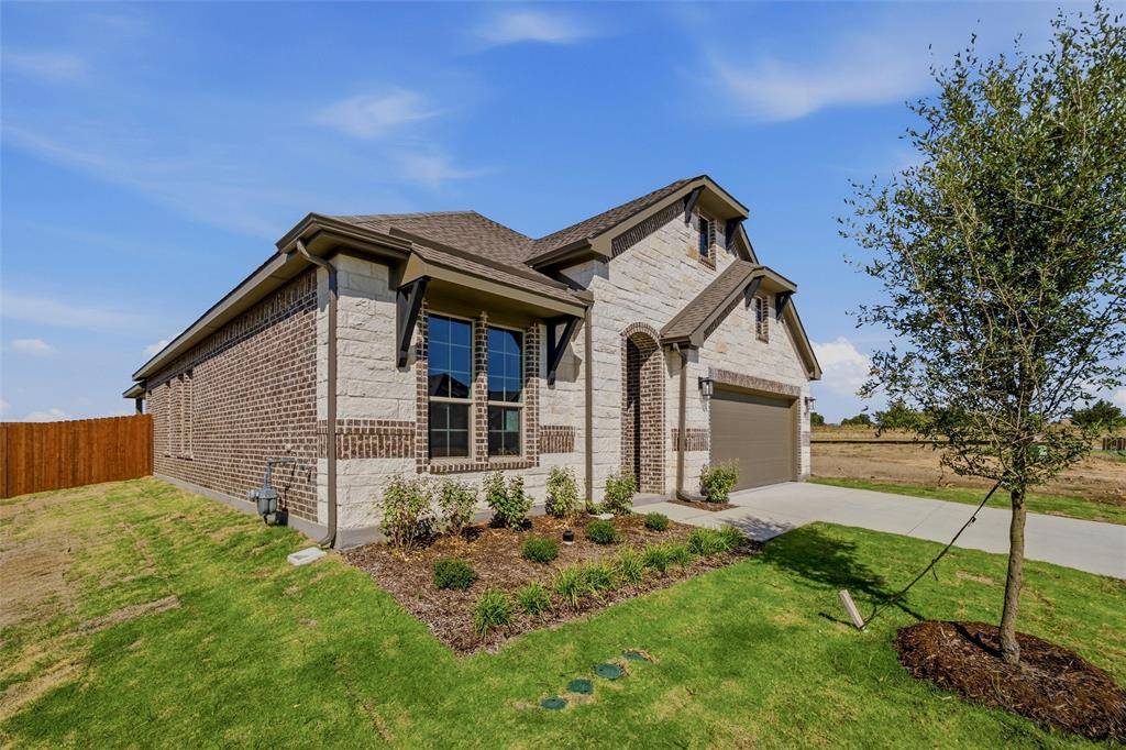 3007 Leopard Lane, Ennis, TX 75119