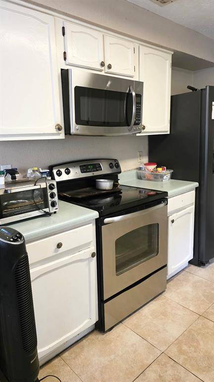 3204 Seaboard Drive, Arlington, TX 76014