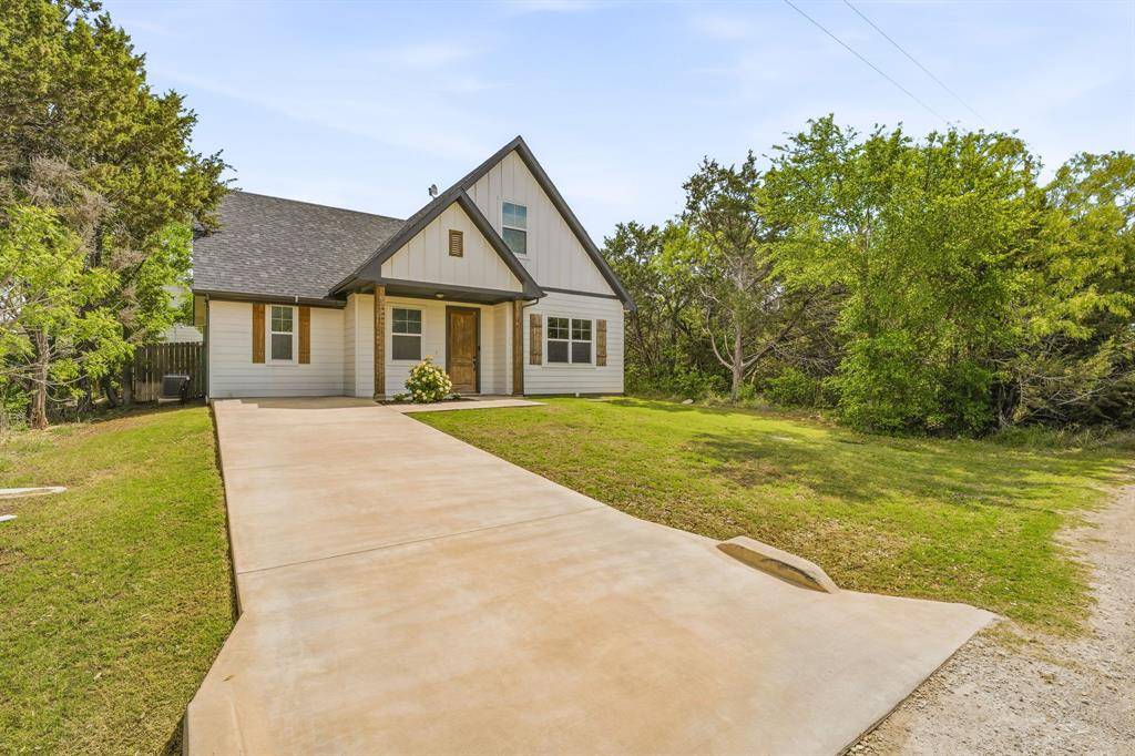 5721 San Jacinto Drive, Granbury, TX 76048