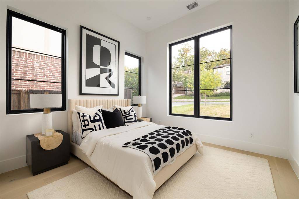 7111 Coronado Avenue, Dallas, TX 75214