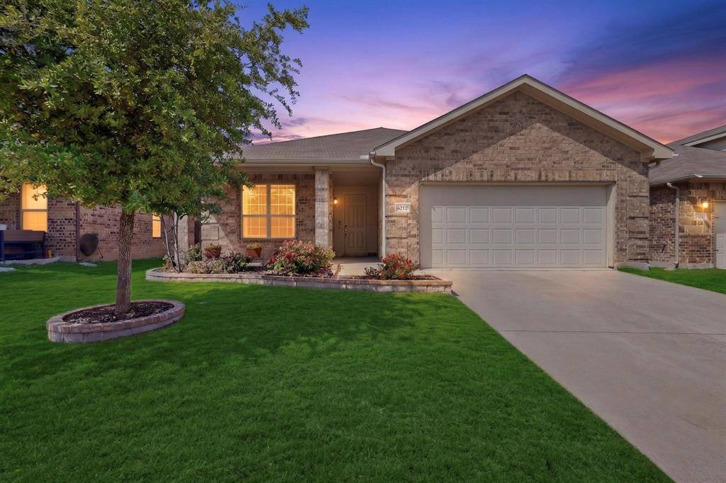 6212 Topsail Drive, Fort Worth, TX 76179