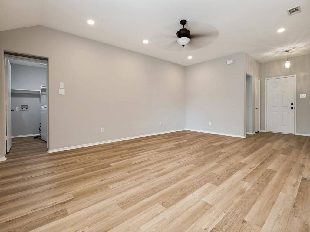 7832 Kansas Avenue, Dallas, TX 75241