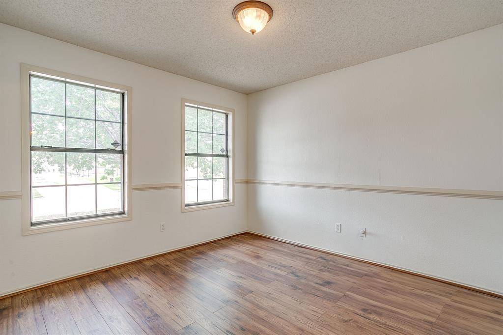2333 Ash Grove Trail, Fort Worth, TX 76112