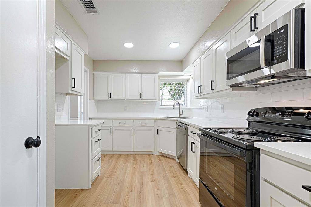 1610 Belltower Court, Lewisville, TX 75067