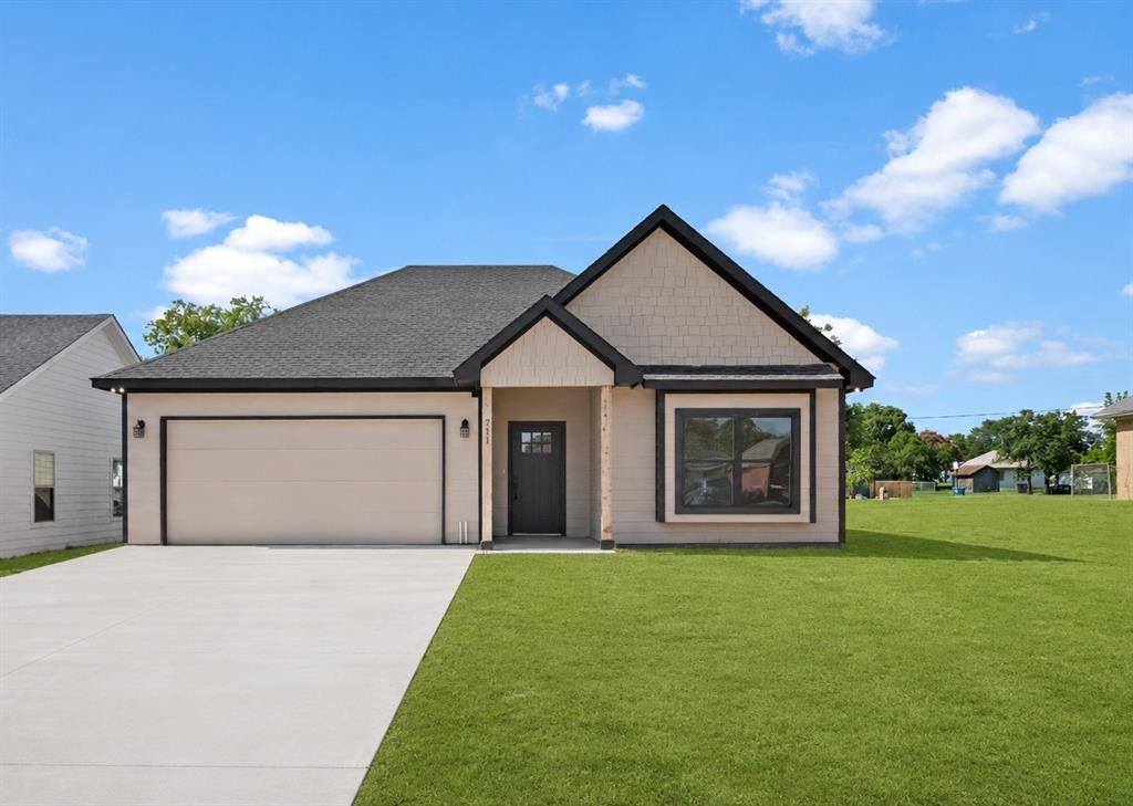711 A D Mosley Street, Ferris, TX 75125