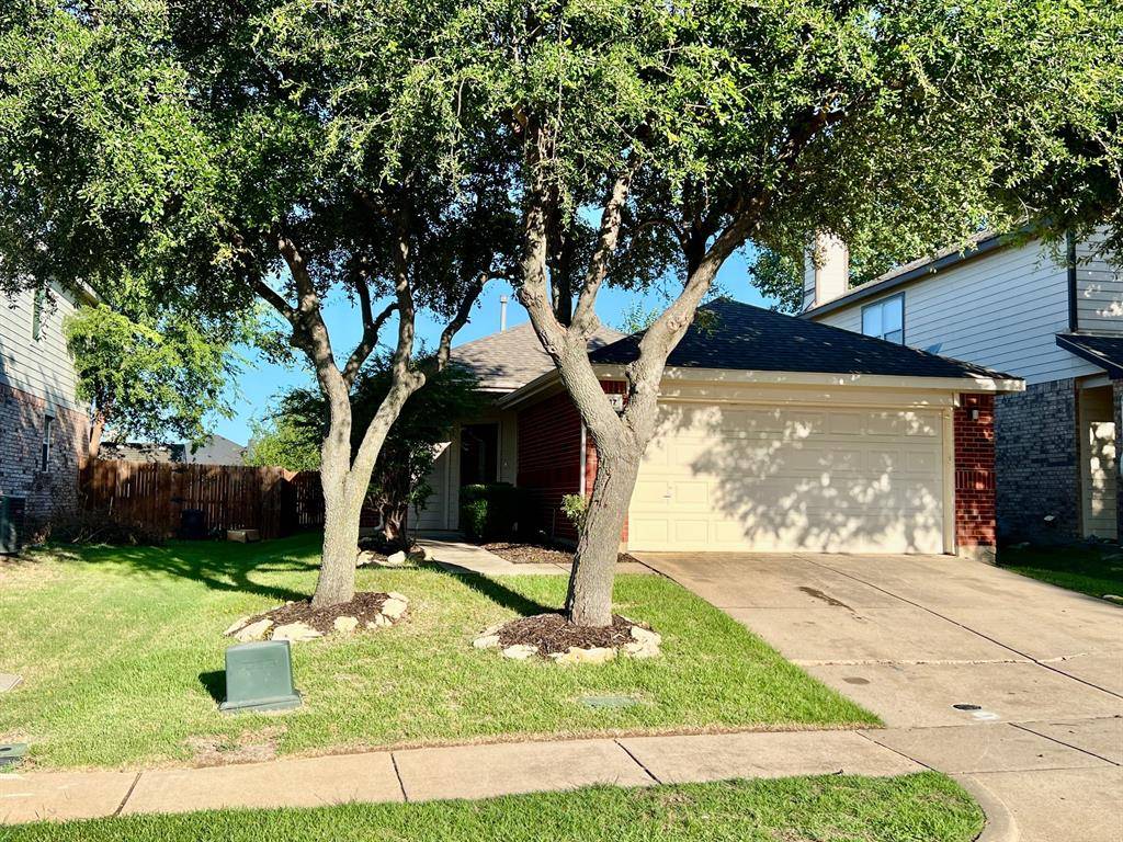 11617 Bobcat Drive, Fort Worth, TX 76244
