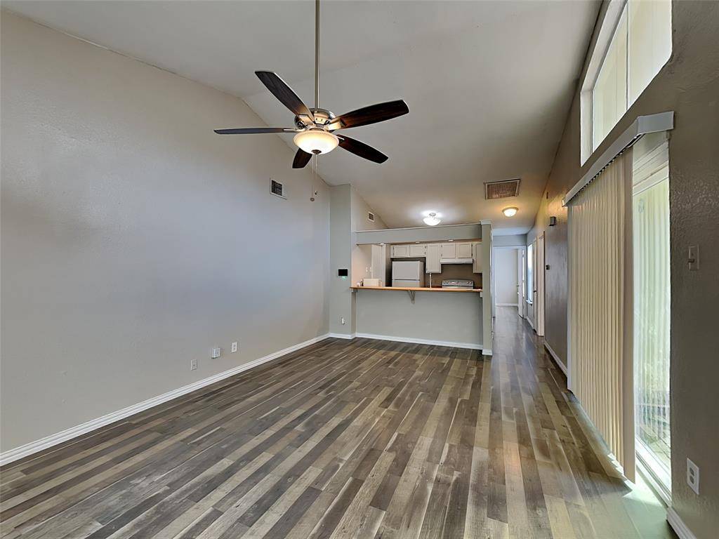 1621 Scottsdale Drive, Arlington, TX 76018