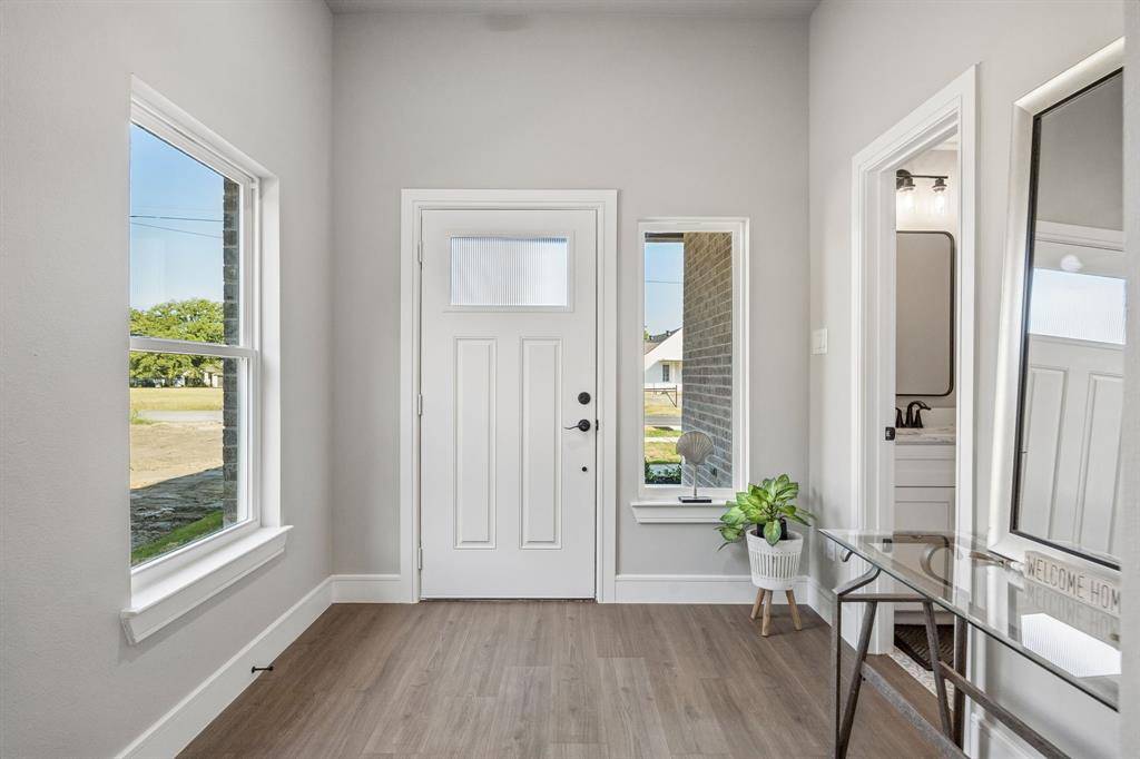 407 Frank Street, Terrell, TX 75160
