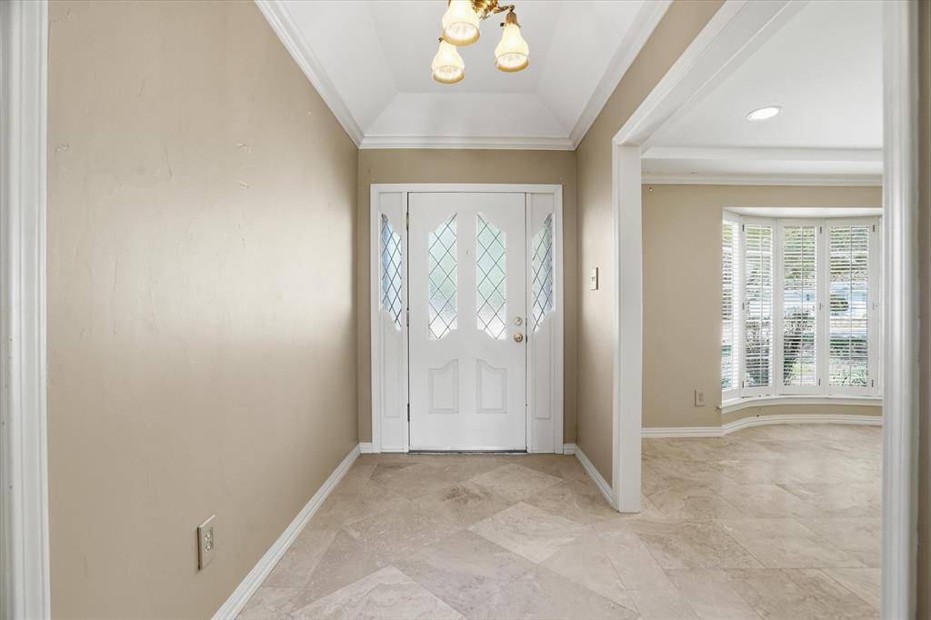 4201 Winding Way, Benbrook, TX 76126