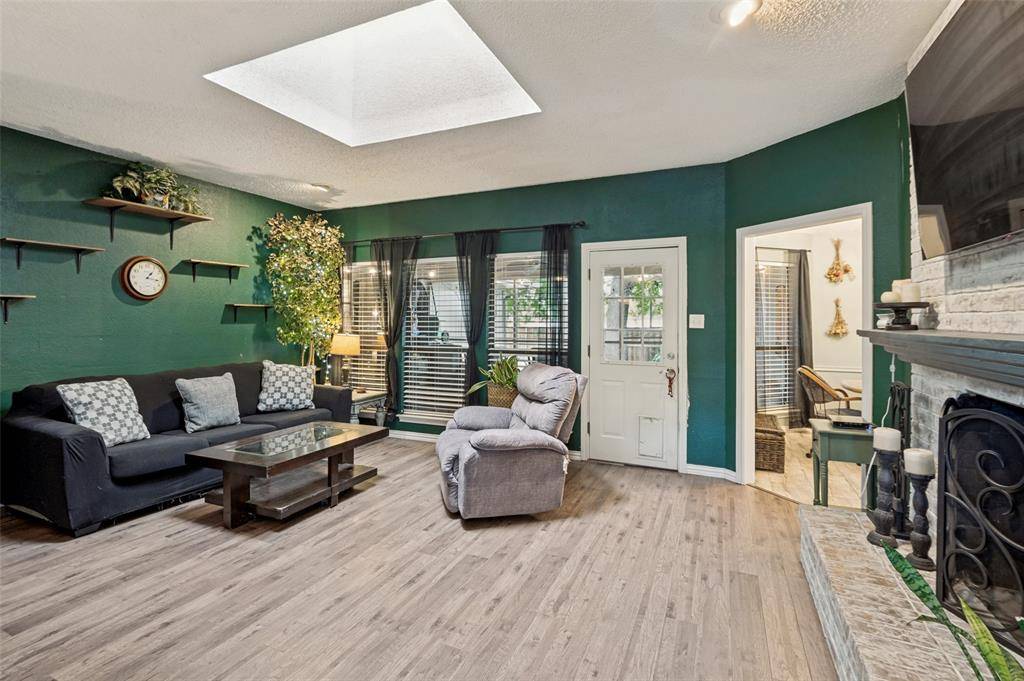 1006 Ridgeview, Carrollton, TX 75007