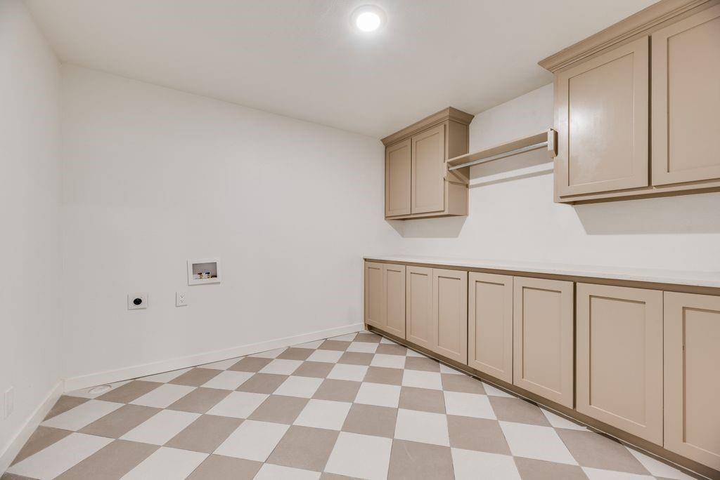 1720 Lazy U Drive, Canton, TX 75103