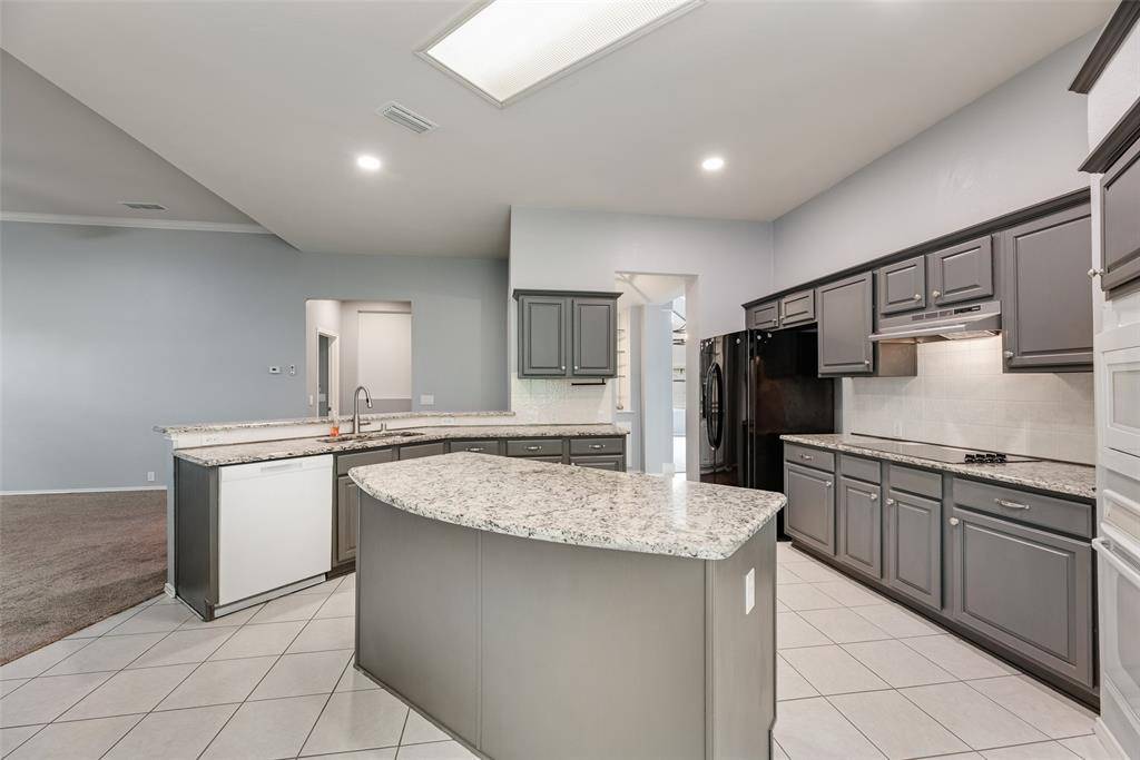 828 Abbots Lane, Denton, TX 76205