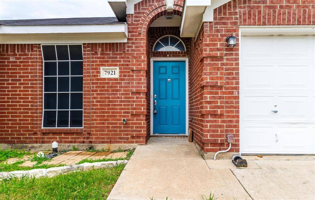 7921 Rattlers Court, Arlington, TX 76002