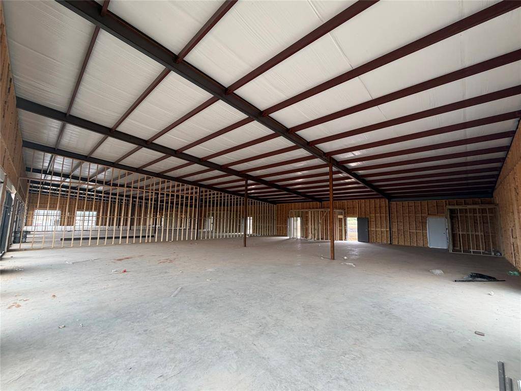 1001 Building 1 Industrial Court #204, Weatherford, TX 76085