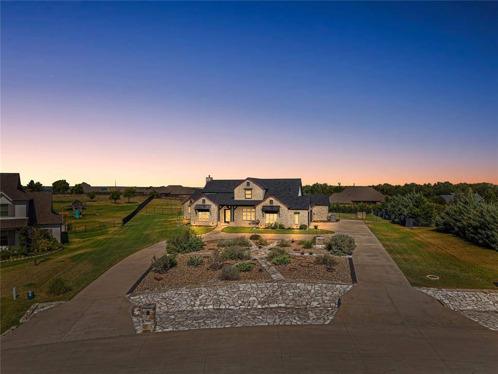 12516 Bella Vita Drive, Fort Worth, TX 76126