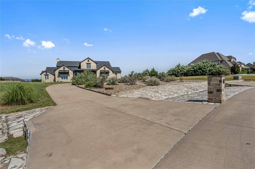 12516 Bella Vita Drive, Fort Worth, TX 76126
