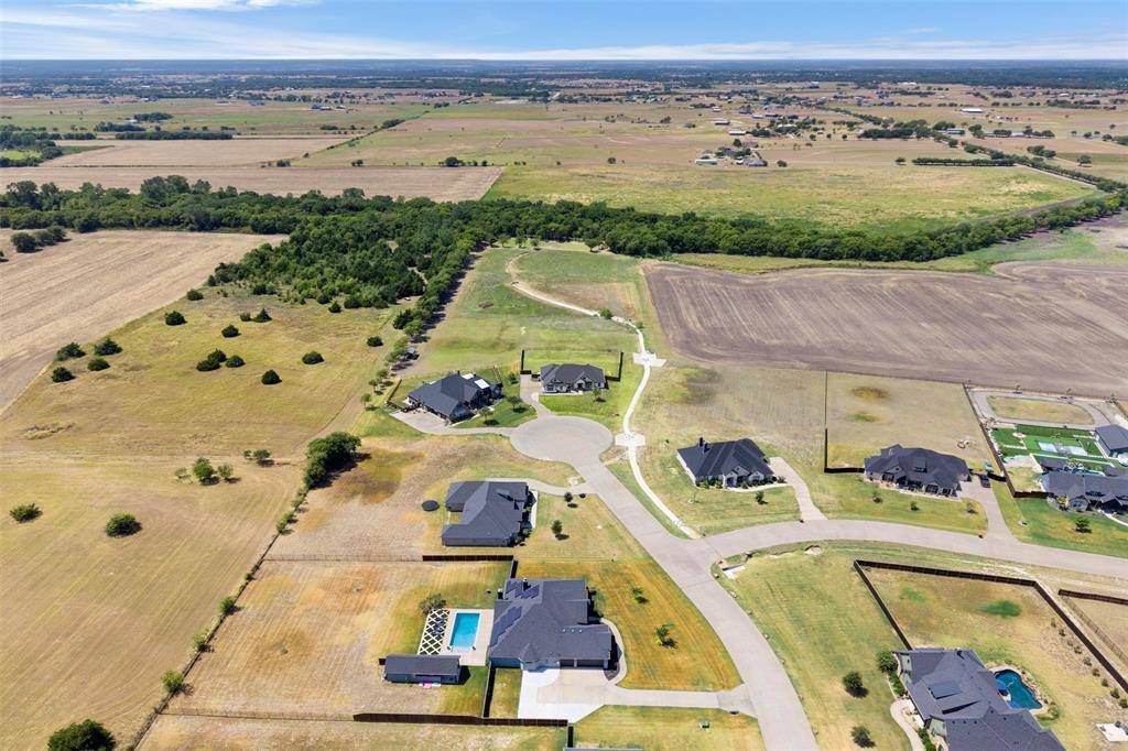 311 Mossy Point, Waxahachie, TX 75167