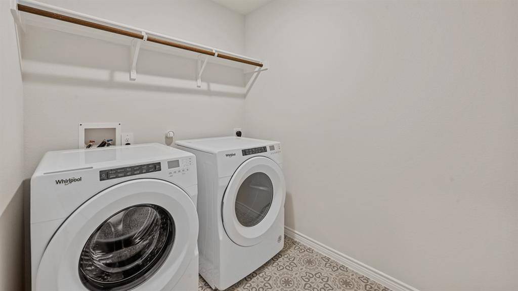 402 Carthage Street, Caddo Mills, TX 75135