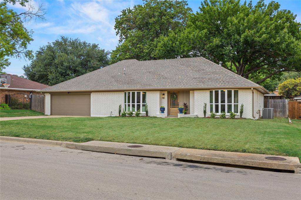 1816 Big Bend Drive, Grapevine, TX 76051