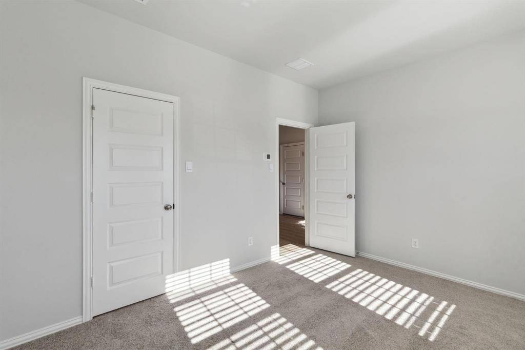 1907 Rolling Ridge Drive, Van Alstyne, TX 75495