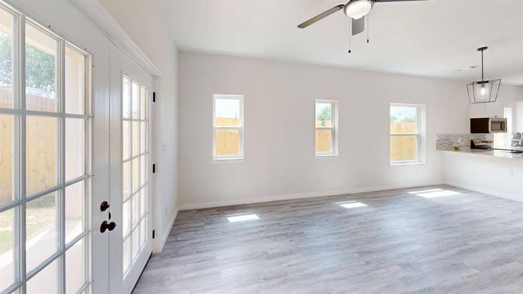 6702 S Lancaster Road, Dallas, TX 75241